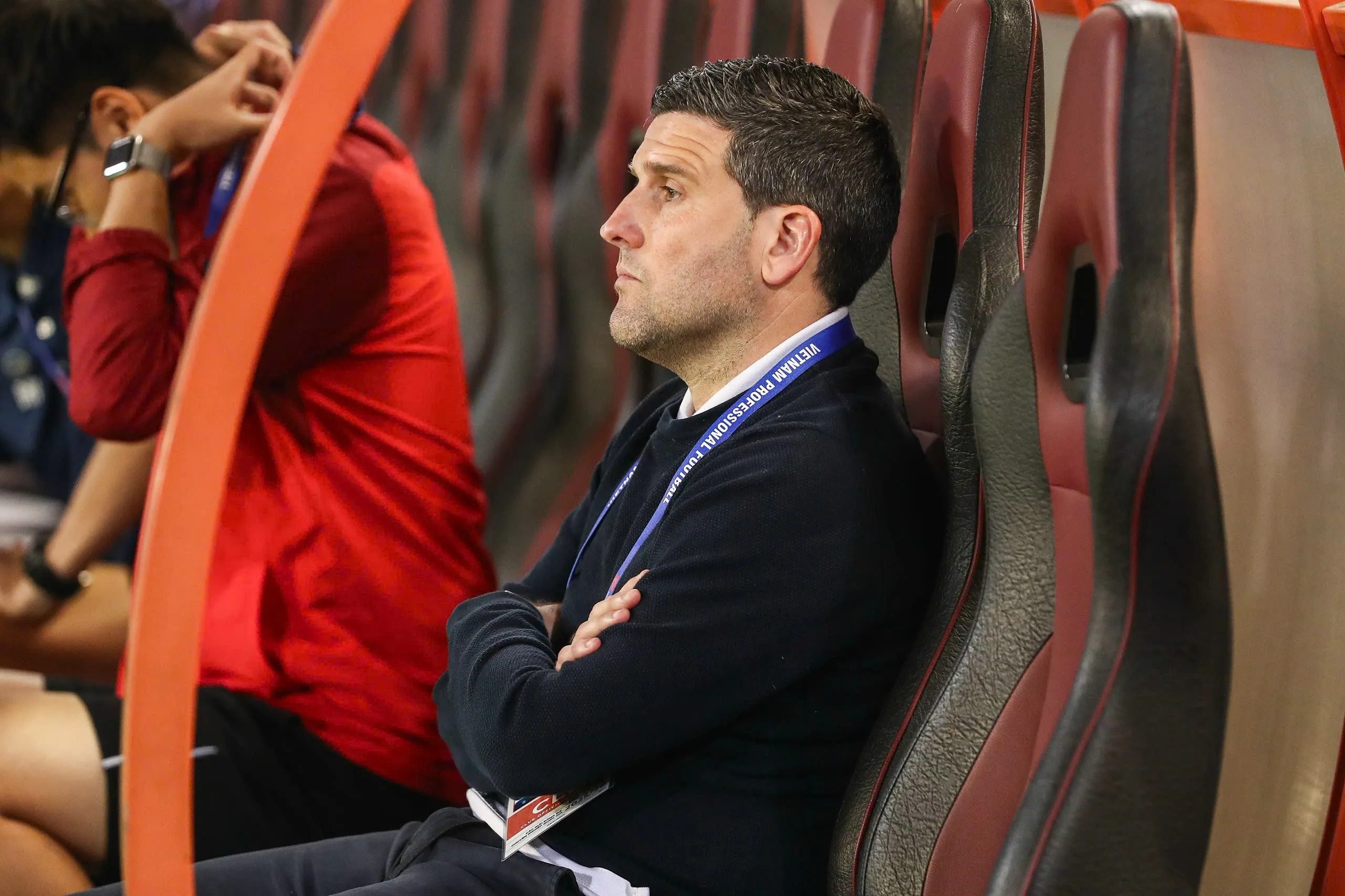 HLV CLB Ninh Bình và trọng tài Malaysia có thể nhận án phạt