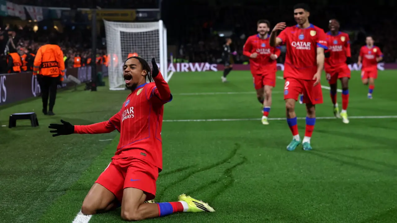 PSG vùi dập Chelsea ở Champions League