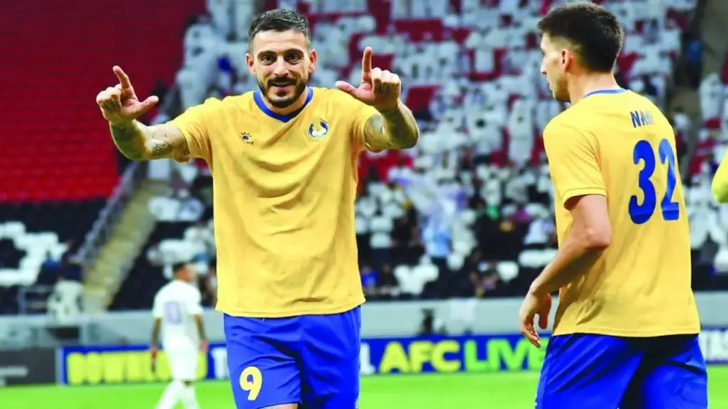 Qatar dọa cắt lương nếu cầu thủ không trở lại thi đấu