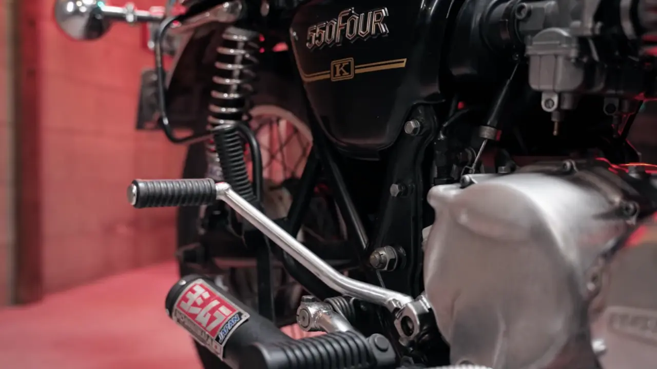 Vấn đề khiến môtô ngày nay không còn cần đạp nổ máy